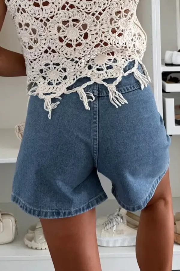 Flap Pockets Denim Shorts