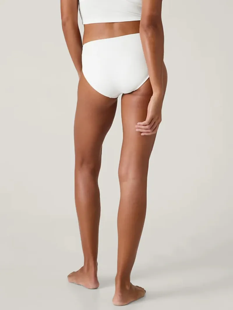 BEACH SURGE SWIM SHORT  BEYOND ALL