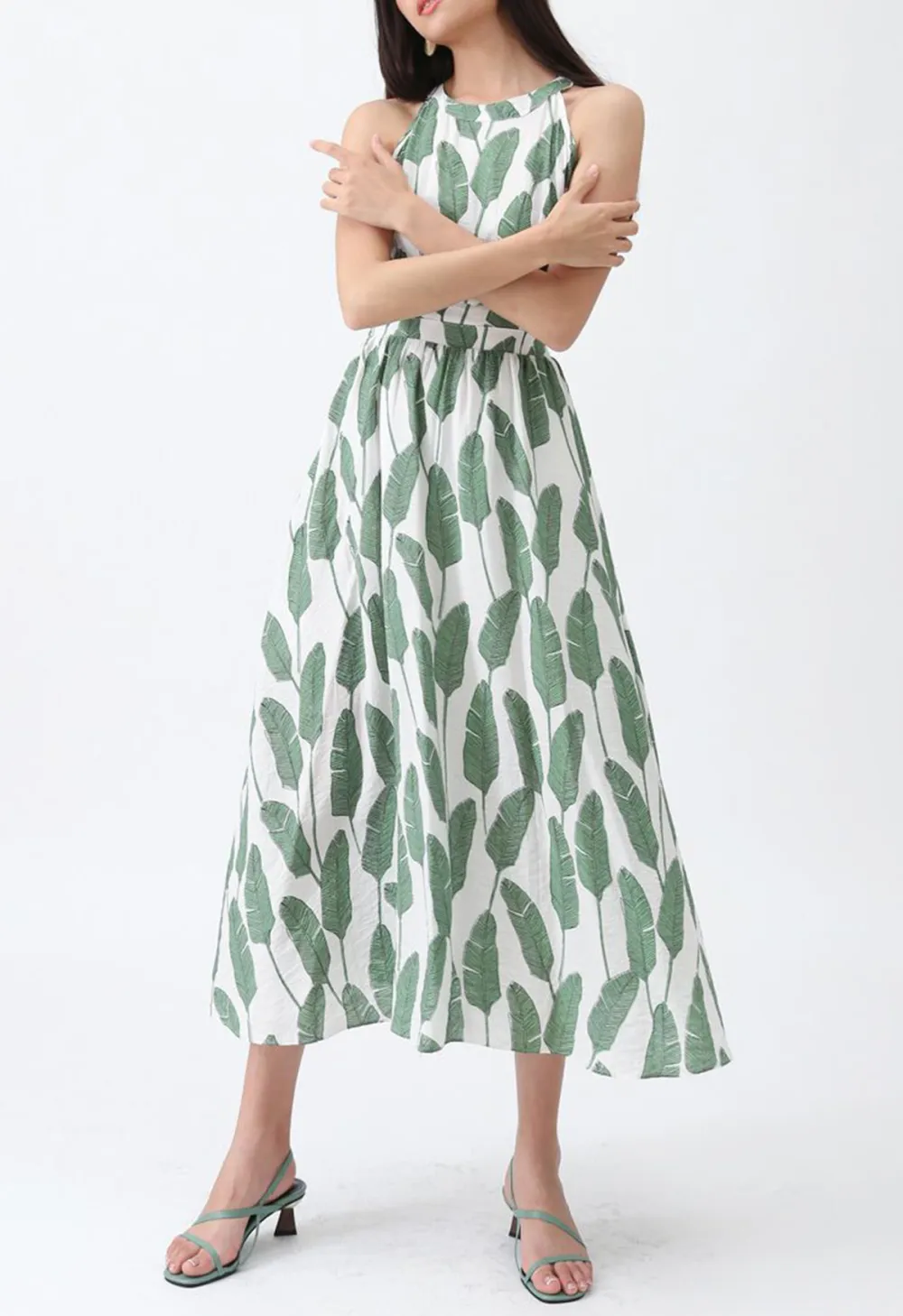 SUMMER PALM LEAF PRINT HALTER NECK MAXI DRESS IN GREEN