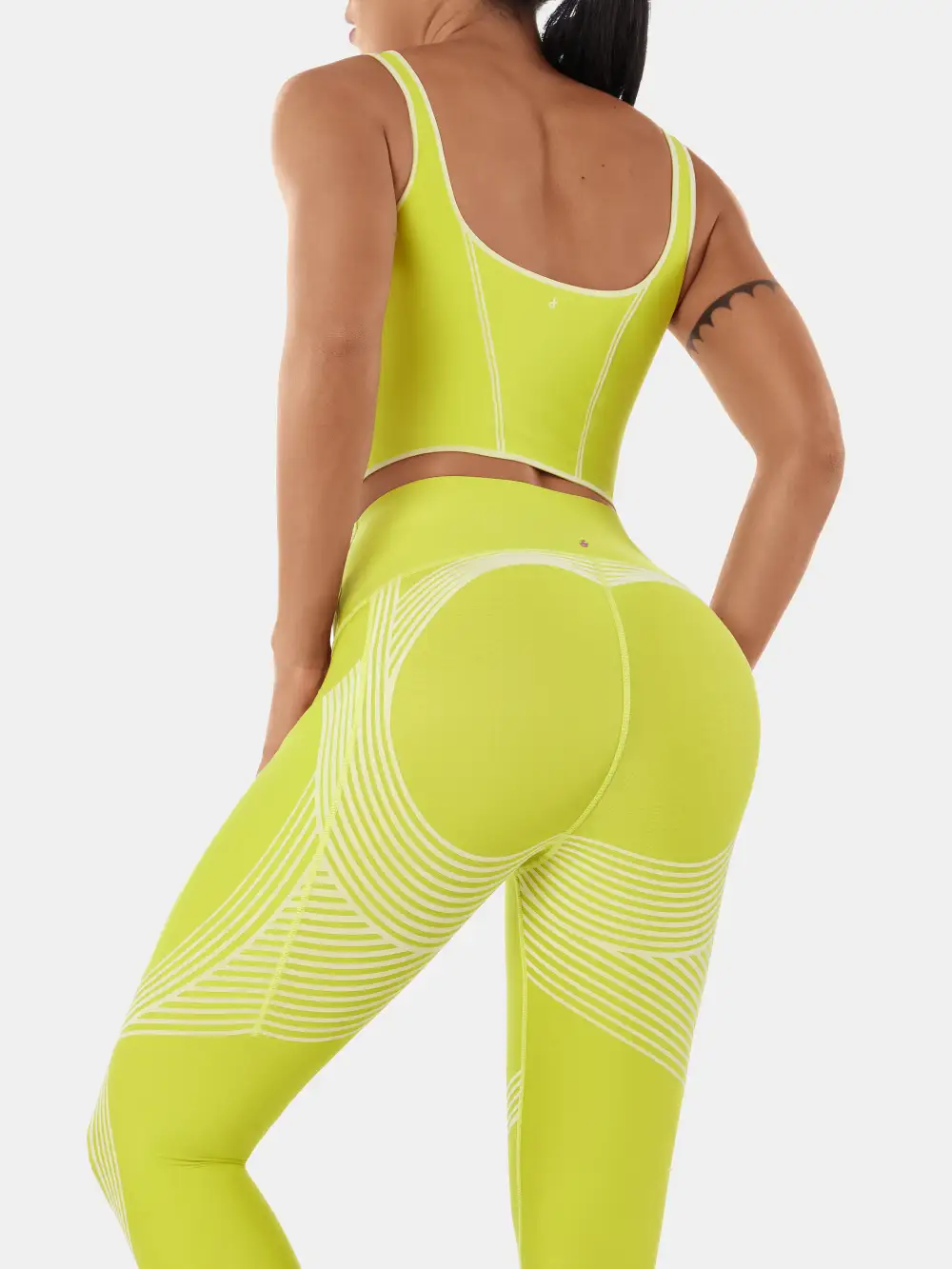 Body Sculpt Side Pocket Capri Leggings