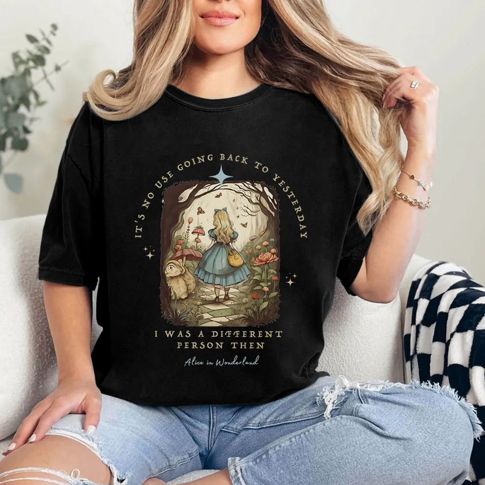 Vintage Alice Alice In Wonderland T-Shirt