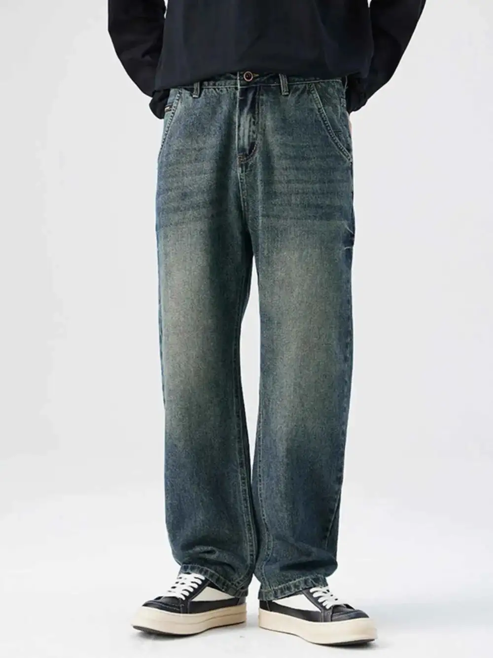 Washed Relaxed Fit Jeans