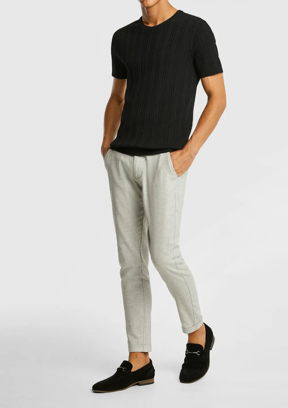 Vertical Ribbed Knit Crew Neck Tee