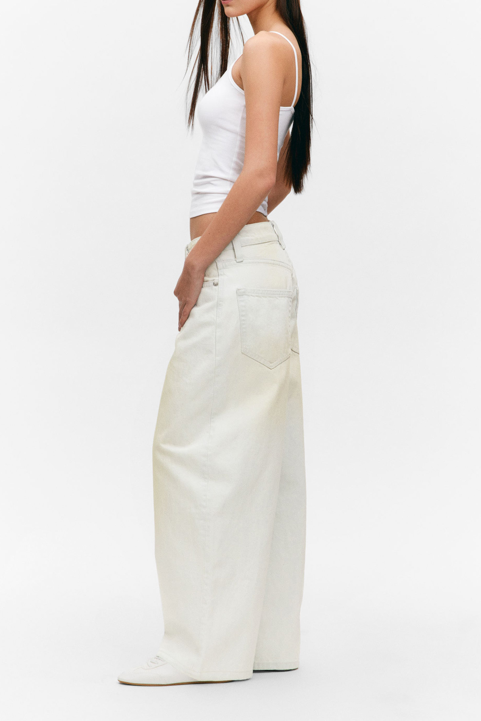 Low Rise Wide Leg Jeans