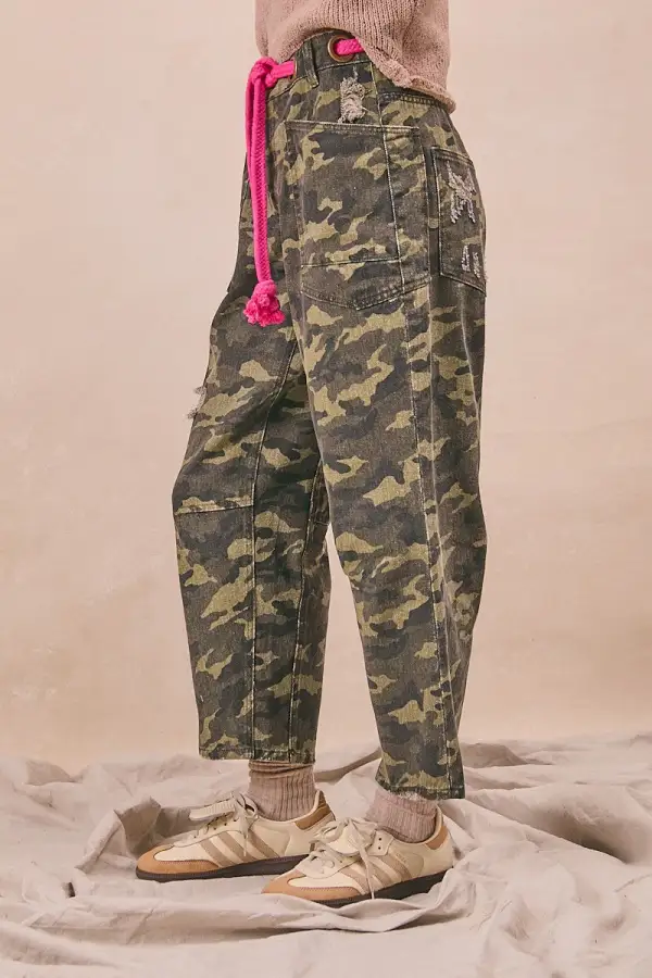 Braided Waist Belt Patch Pockets Camouflage Print Pants