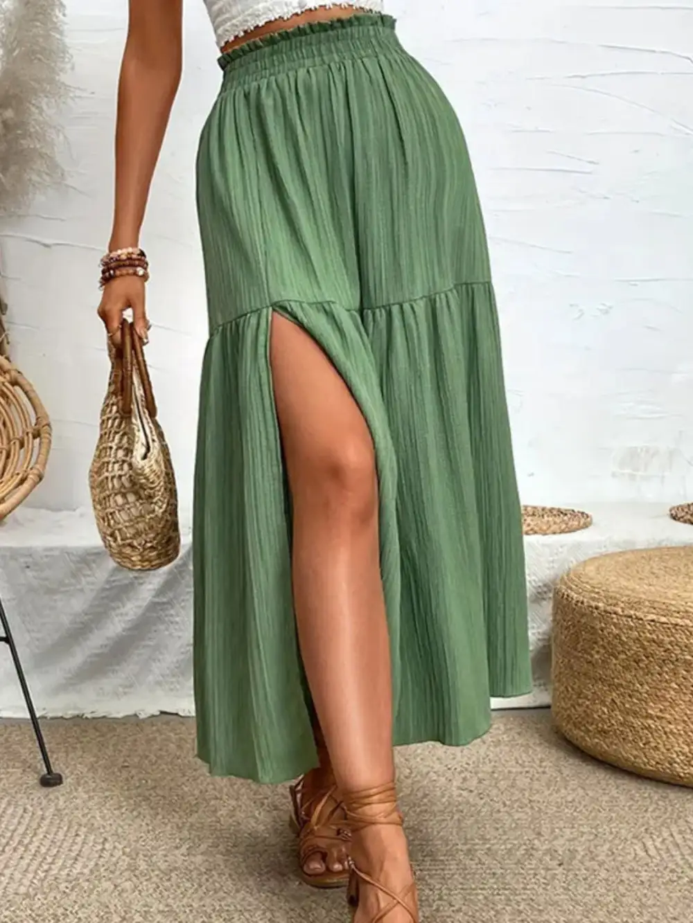Frill Slit So Ronge Skirt
