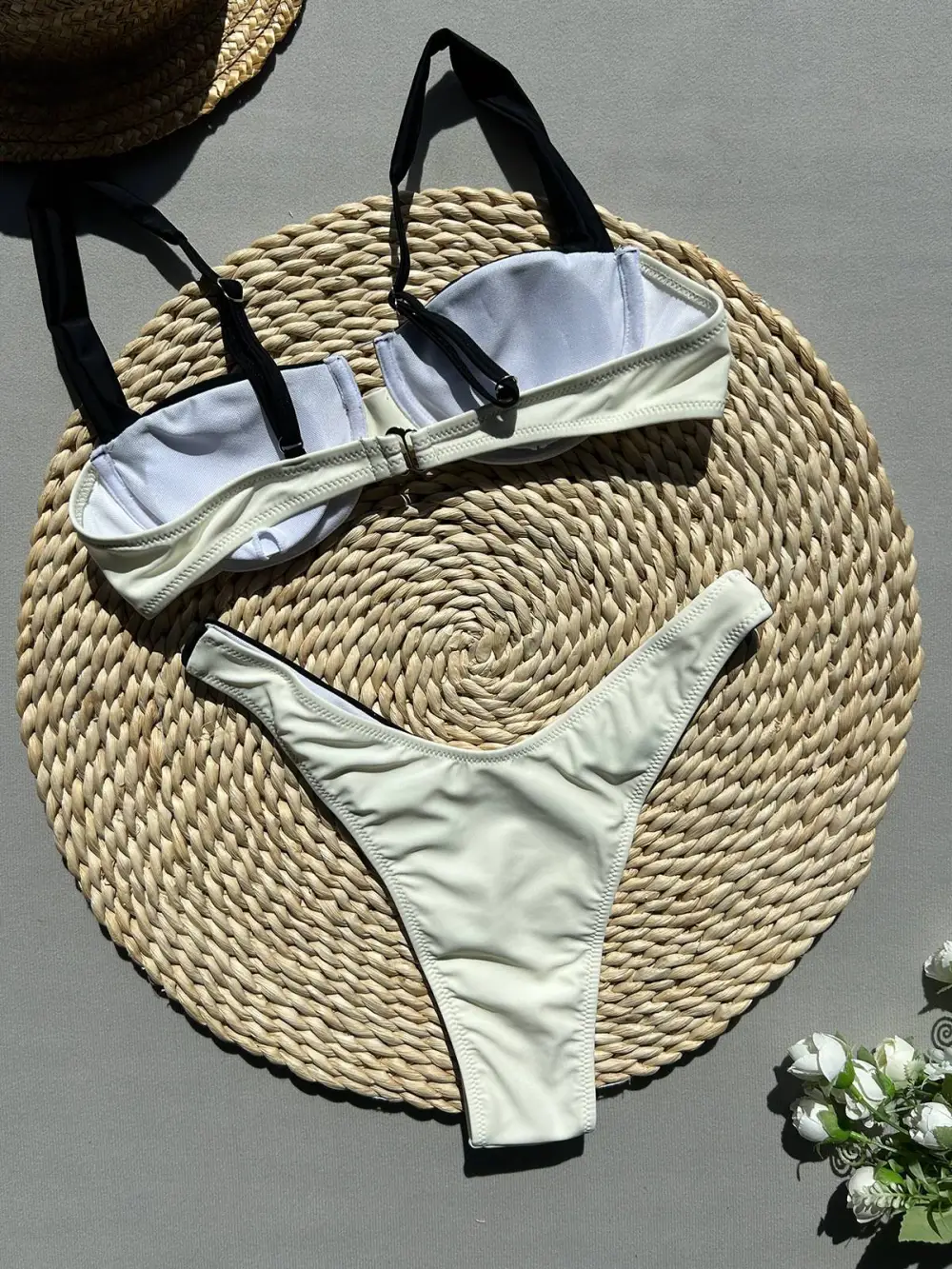 Contrast Trim Bikini Set