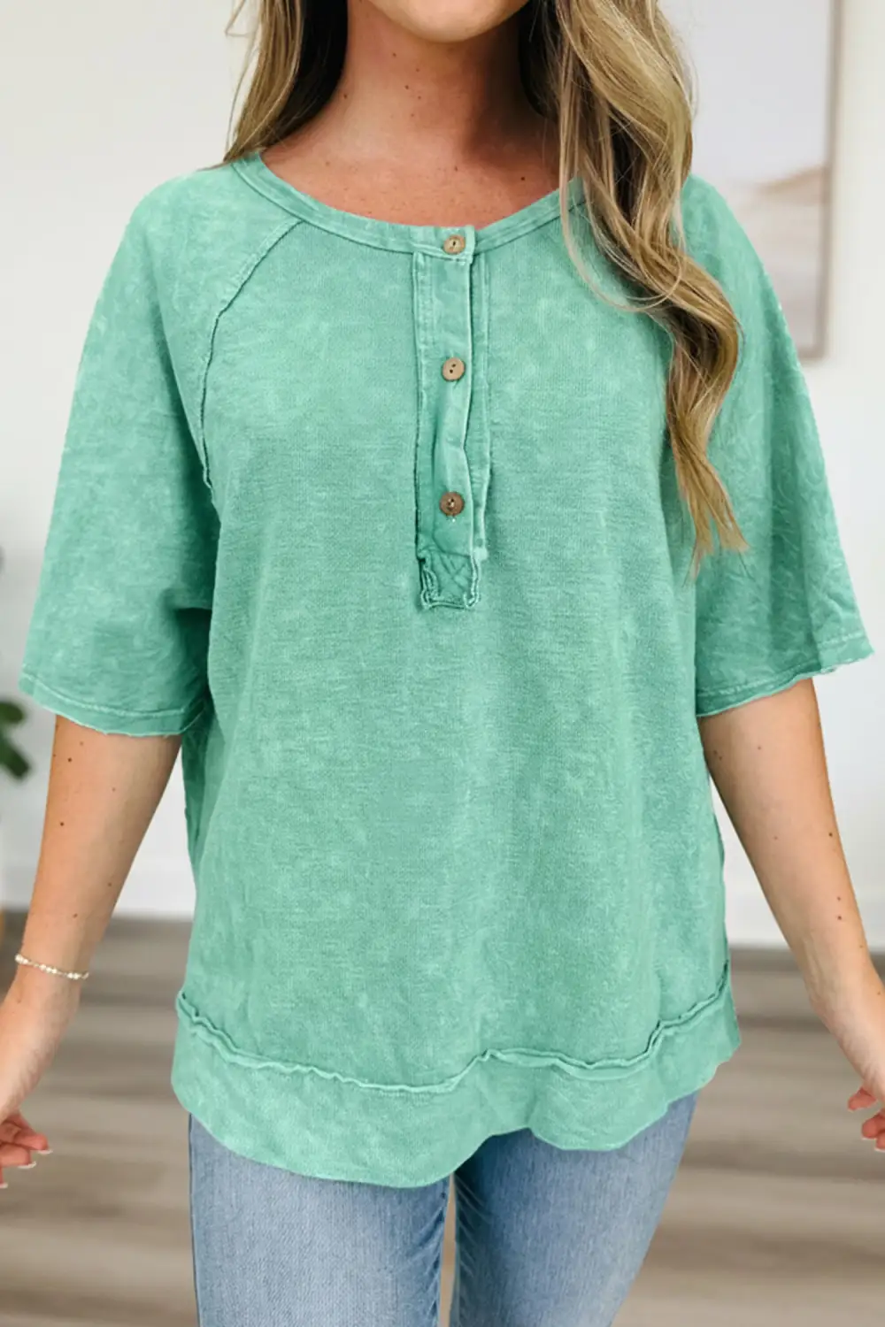 Half Buttons Raw Seam Tee
