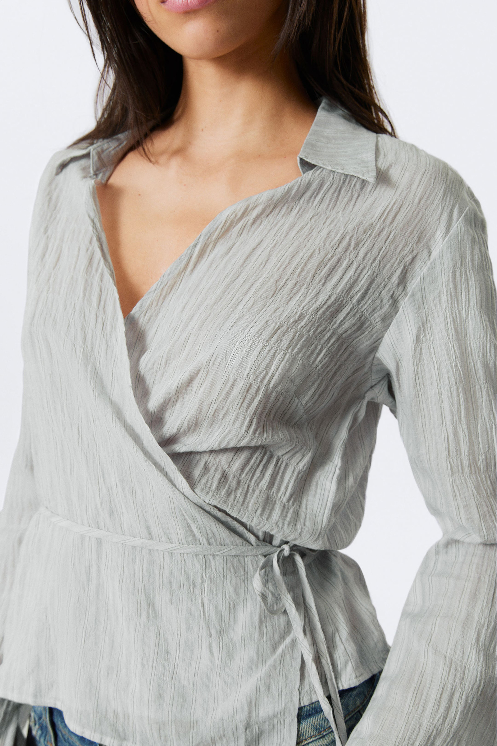 Textured Tied Long Sleeve Blouse