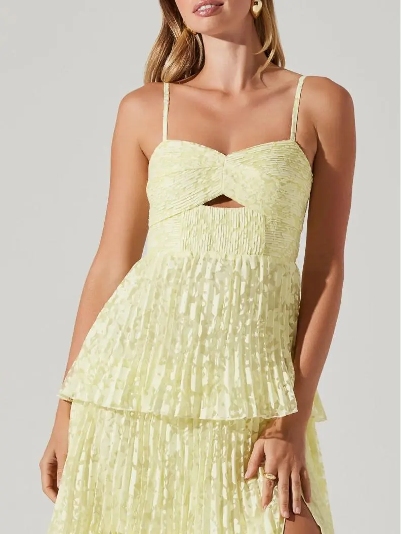 Tiered Keyhole Cutout Maxi Dress