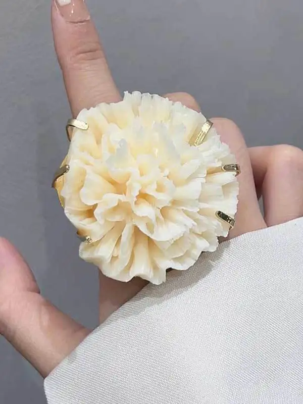Floral Sculpted Ring