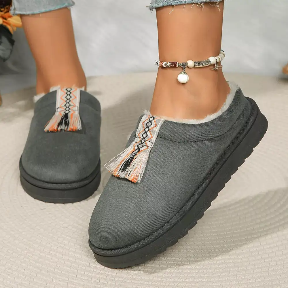 Refined Round Toe Platform Slippers