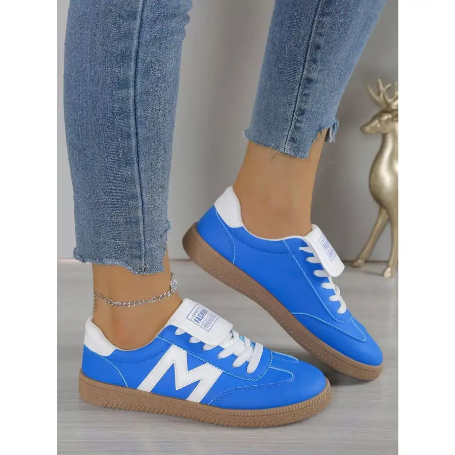 Round Toe Lace Up Sneakers