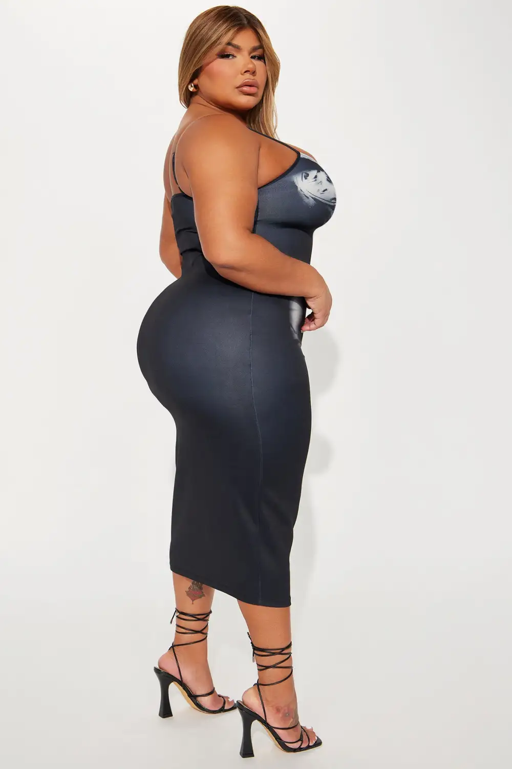 Prestigious Body Maxi Dress - Black