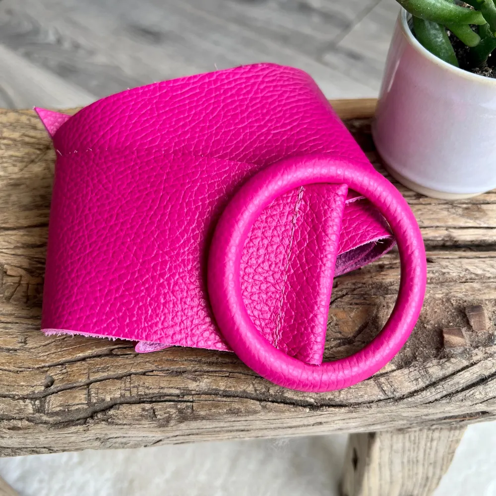 Leather Circle Buckle Belt