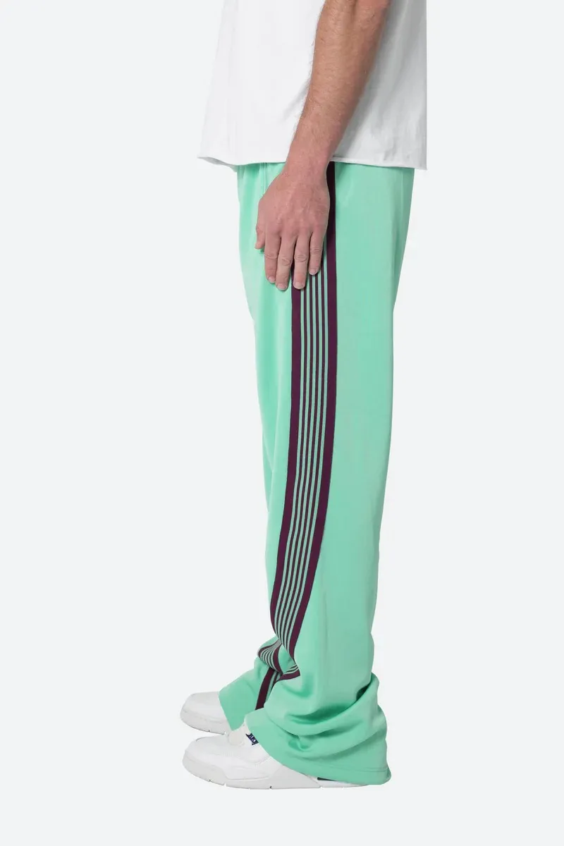 LIGHT GREEN STRIPE ACCENTED SWEATPANTS