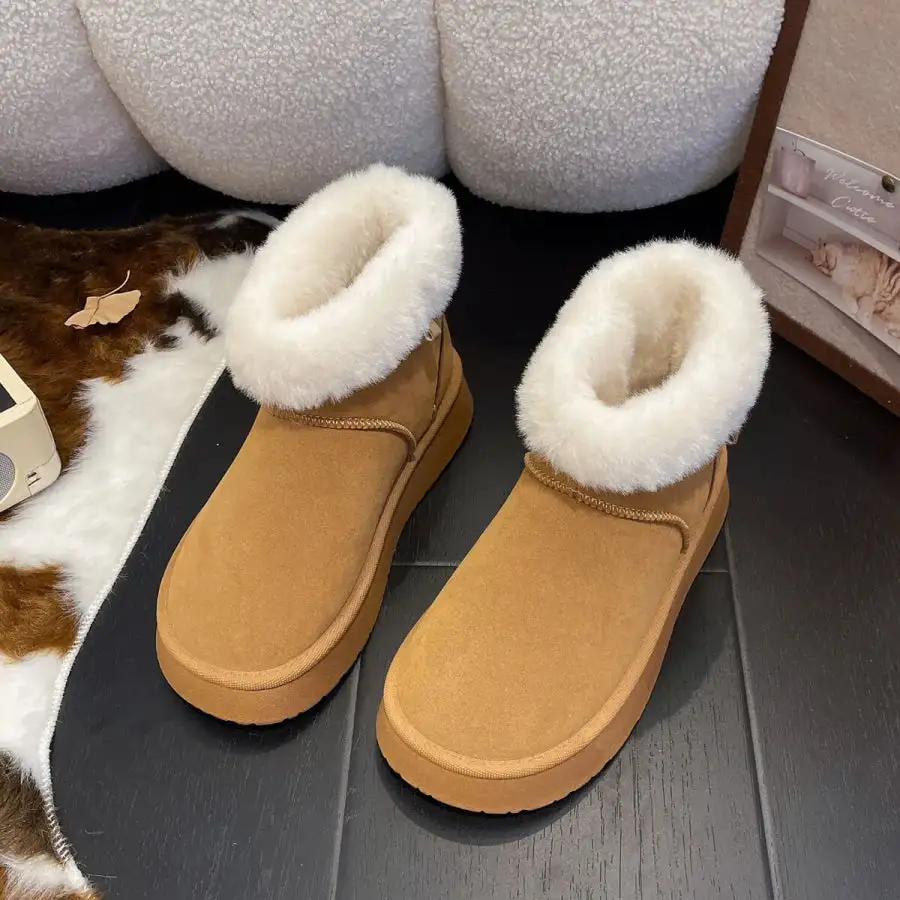 Round Toe Platform Boots