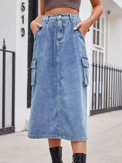Slit Buttoned Skirt with Pockets