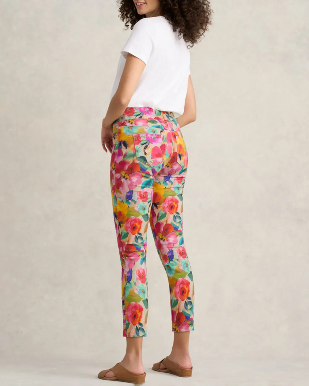 Colorful Floral Print Cropped Pants For Vibrant Casual Style