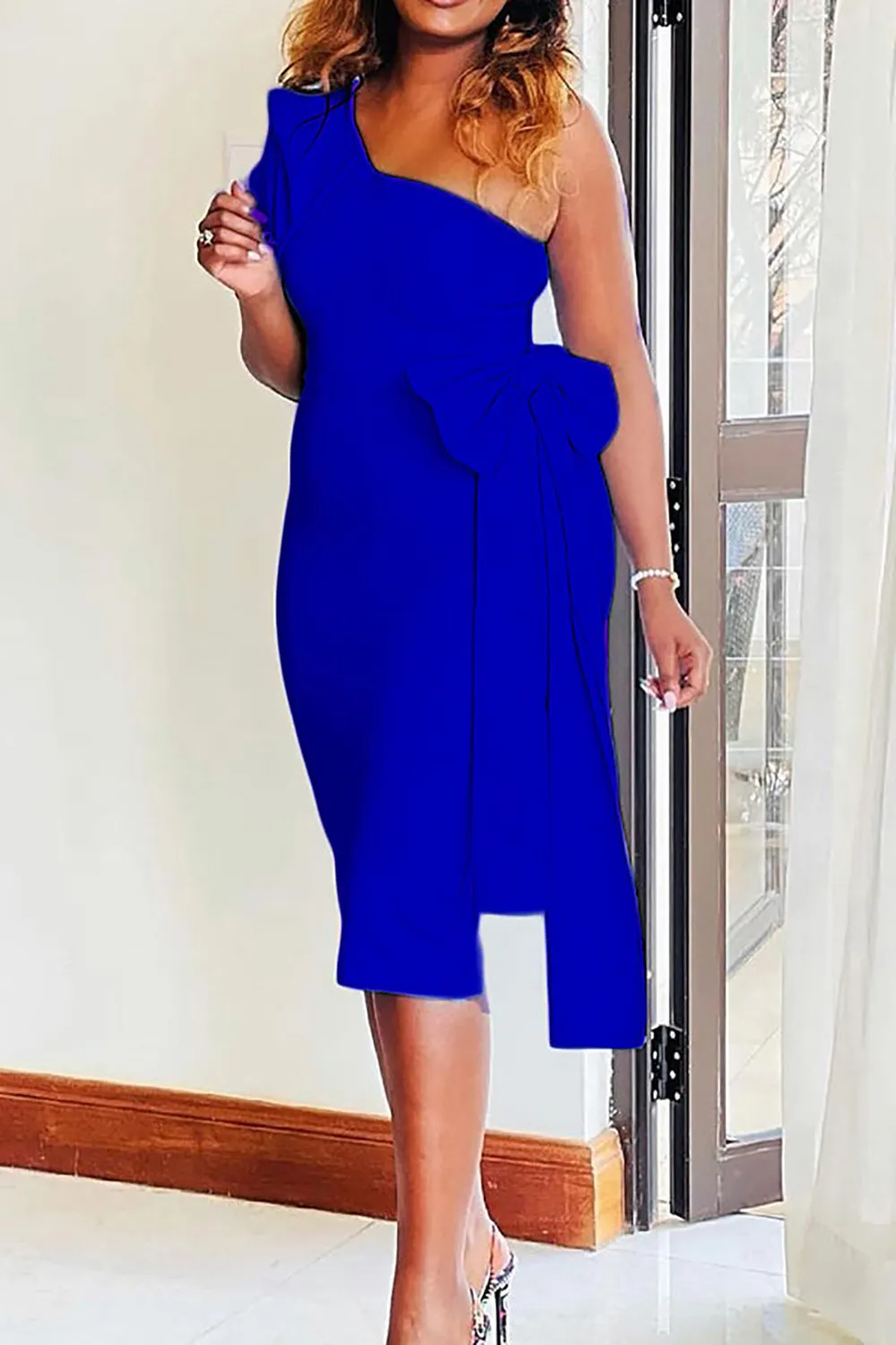 Plus Size White Semi Formal One Shoulder Bodycon Bow Midi Dresses