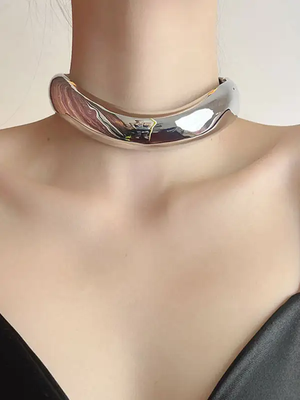 Minimal Geometric Alloy Necklace