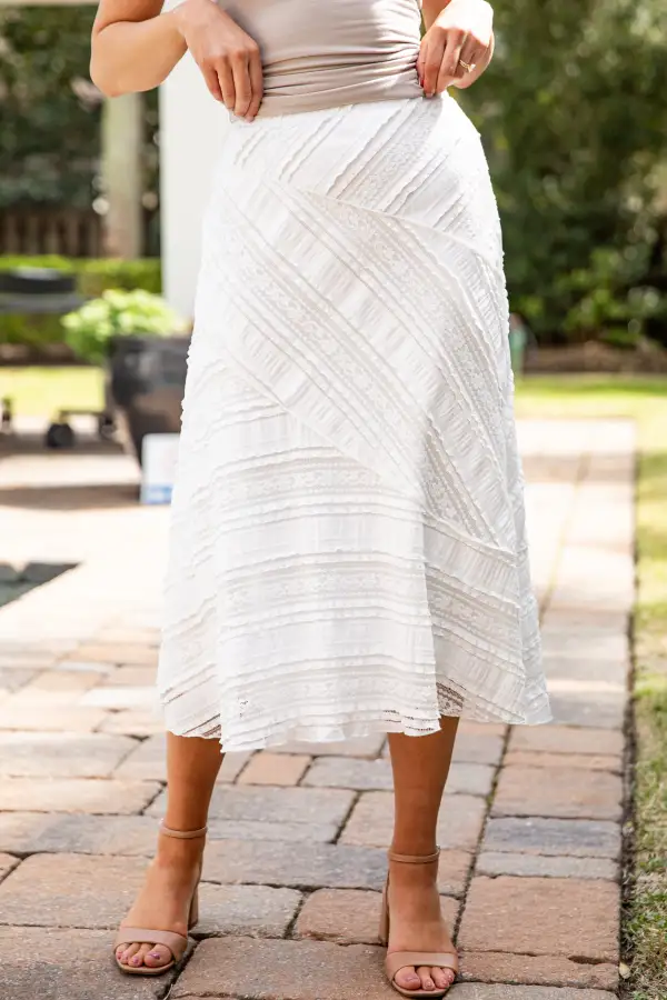 Travel Mid Rise Elastic Waist Tiered Maxi Skirt