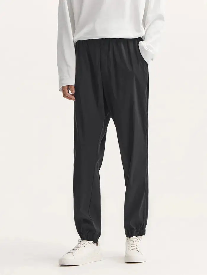 Men's Core Loose-fit Denim Pants