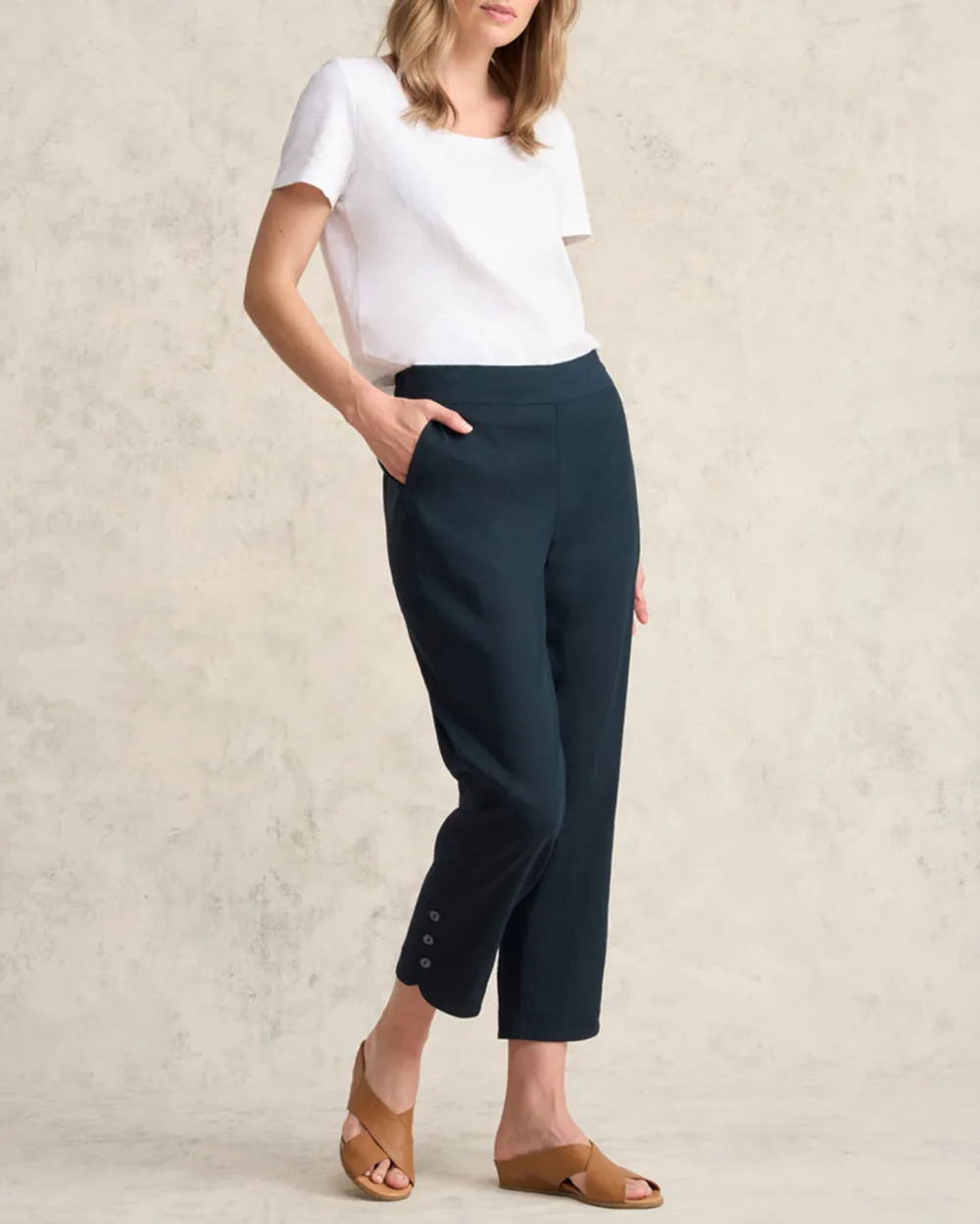 Curved Hem Linen Pant - Ink