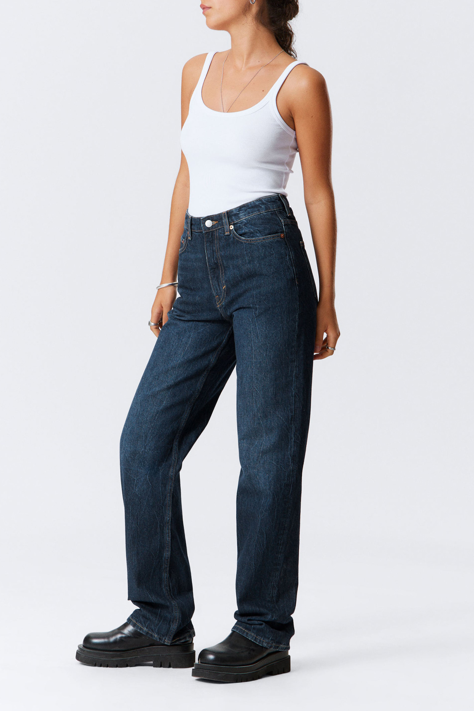High Rise Jeans With Pockets