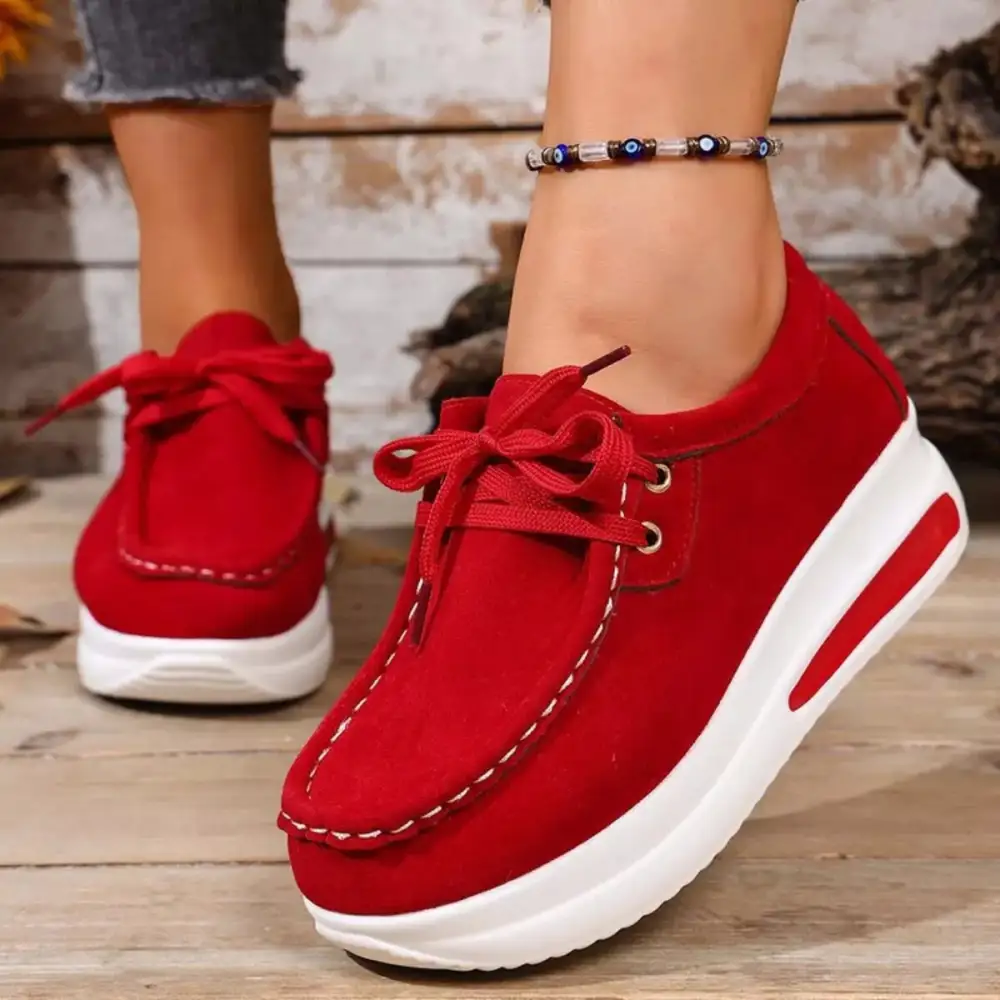 Versatile Round Toe Platform Sneakers