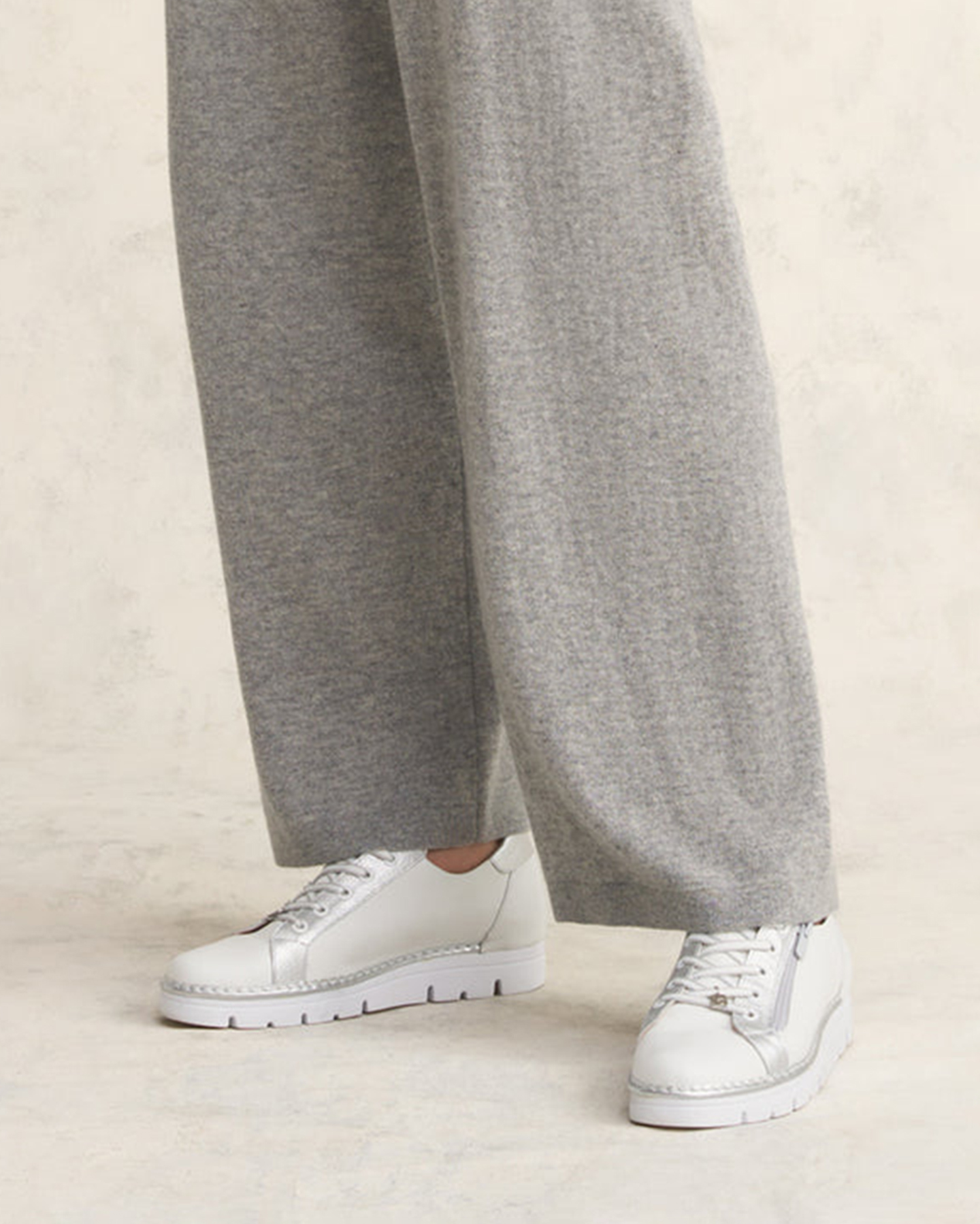 Elastic Waist Wide Leg Knit Pants
