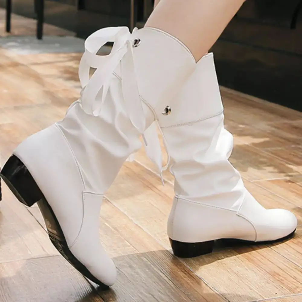 Lightweight Round Toe Block Heel Boots