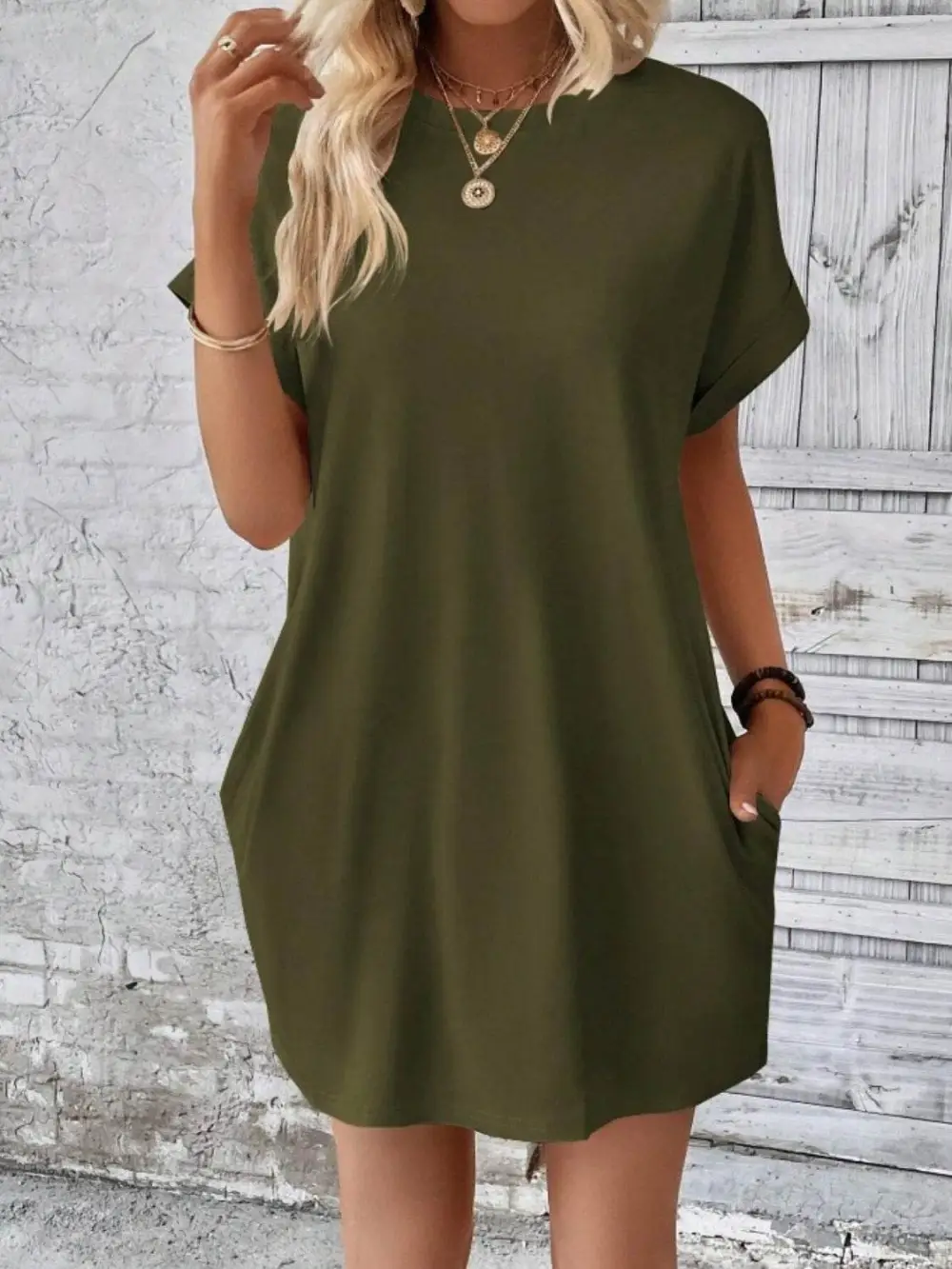 Pocketed Round Neck Short Sleeve Casual Dress