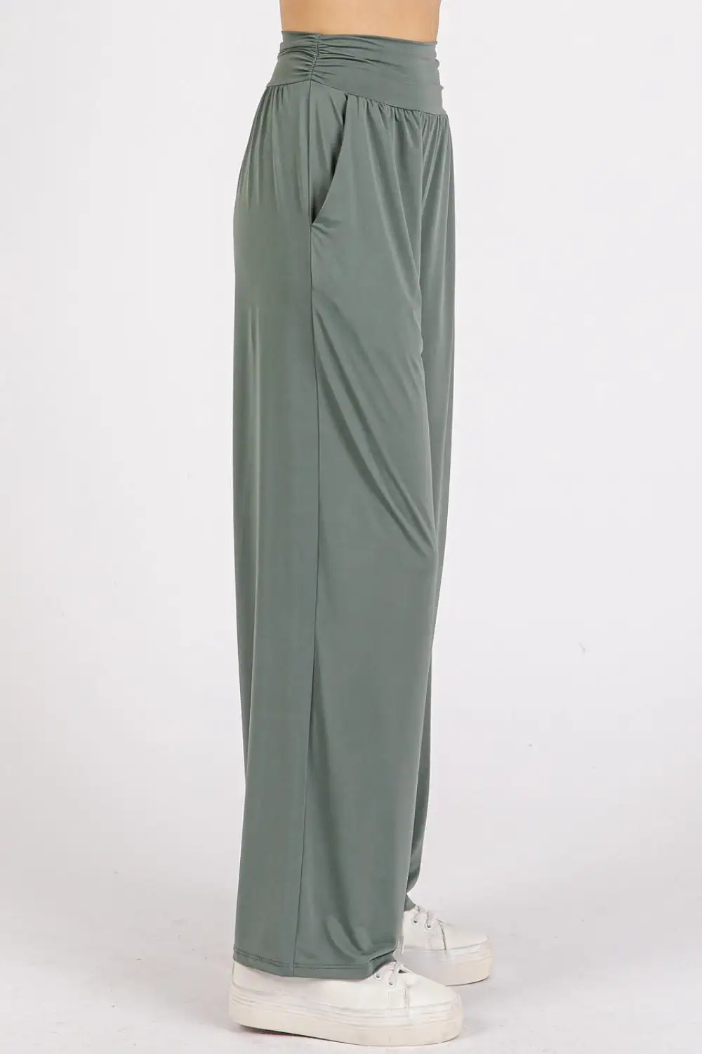 Stretch Banded Waist Wide Leg Pants With Pockets