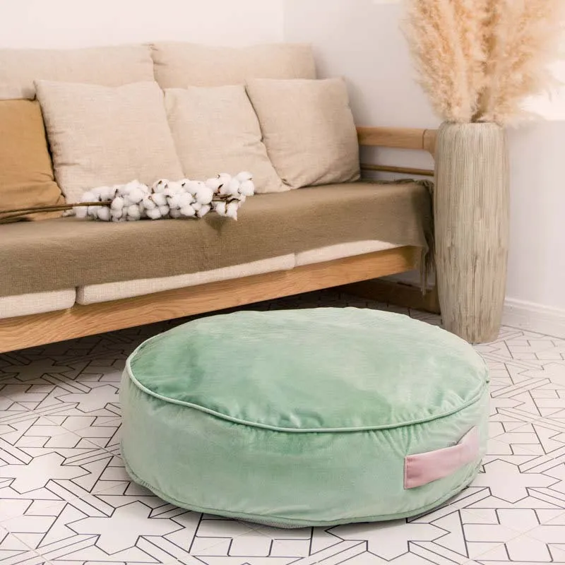 Soft Round Velvet Ice Silk Cooling Dog Bed