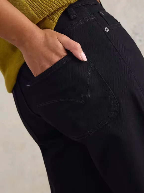 Cropped Wide Leg Jean In Pure Black