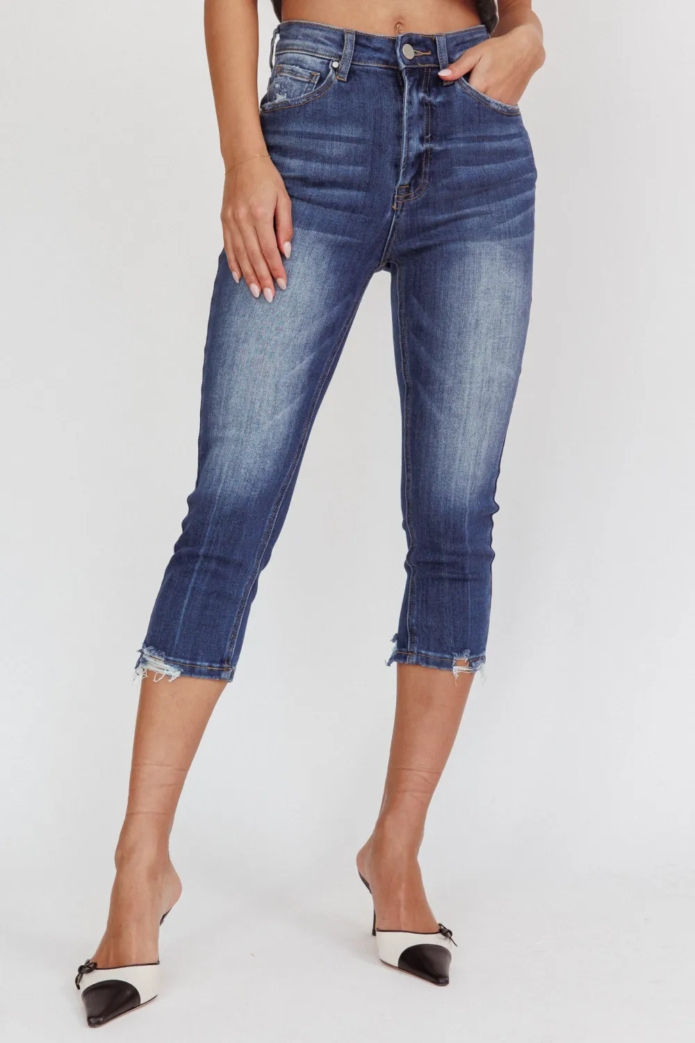 Simple Basic Cropped Jeans