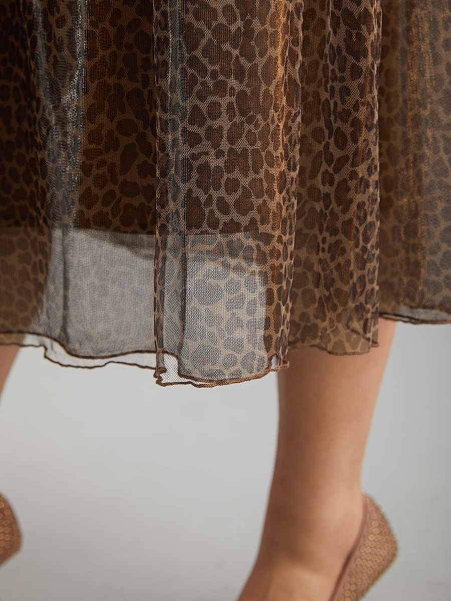 Brown half skirt leopard print