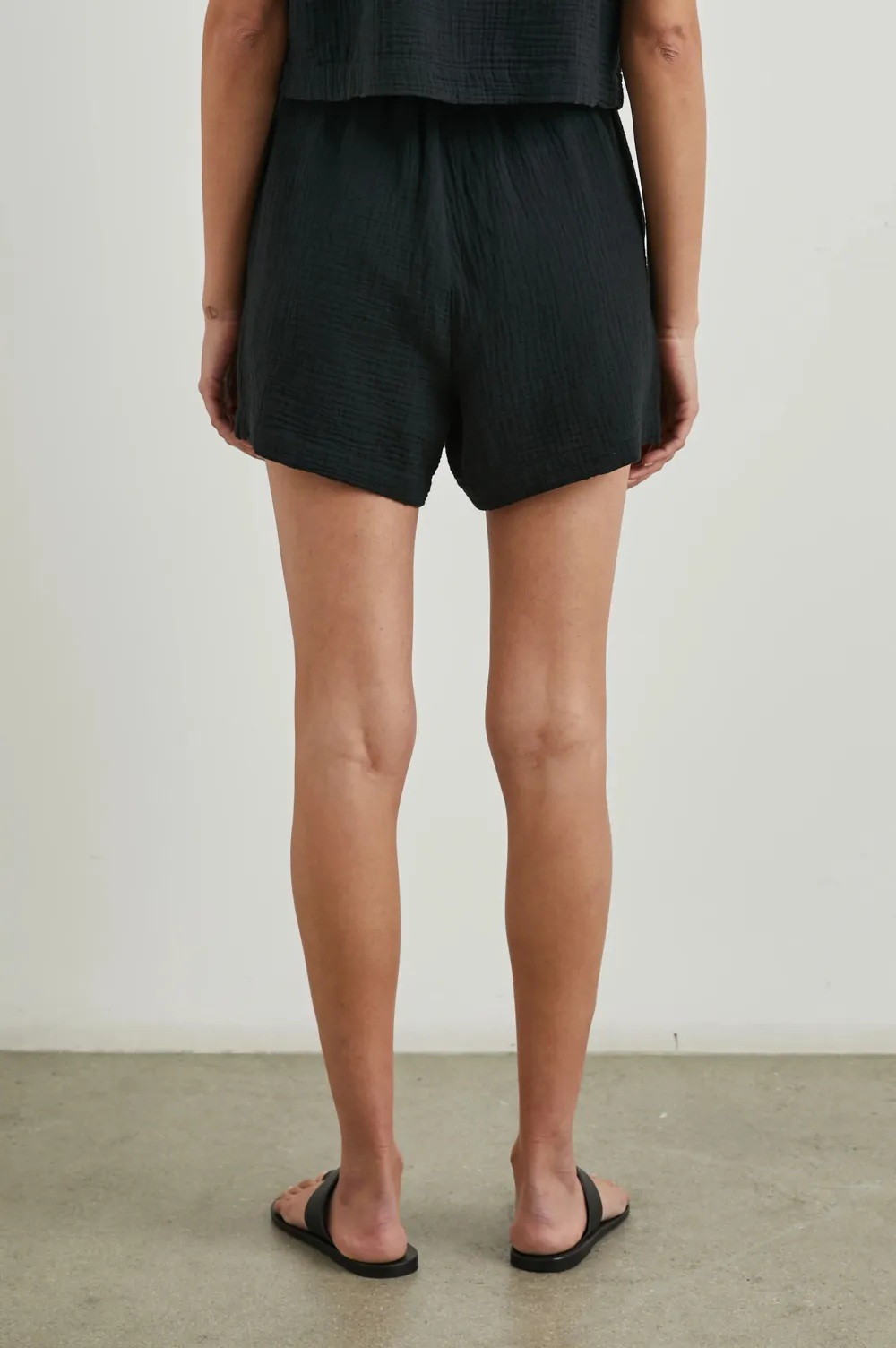Loose Straight-Cut Loose Shorts