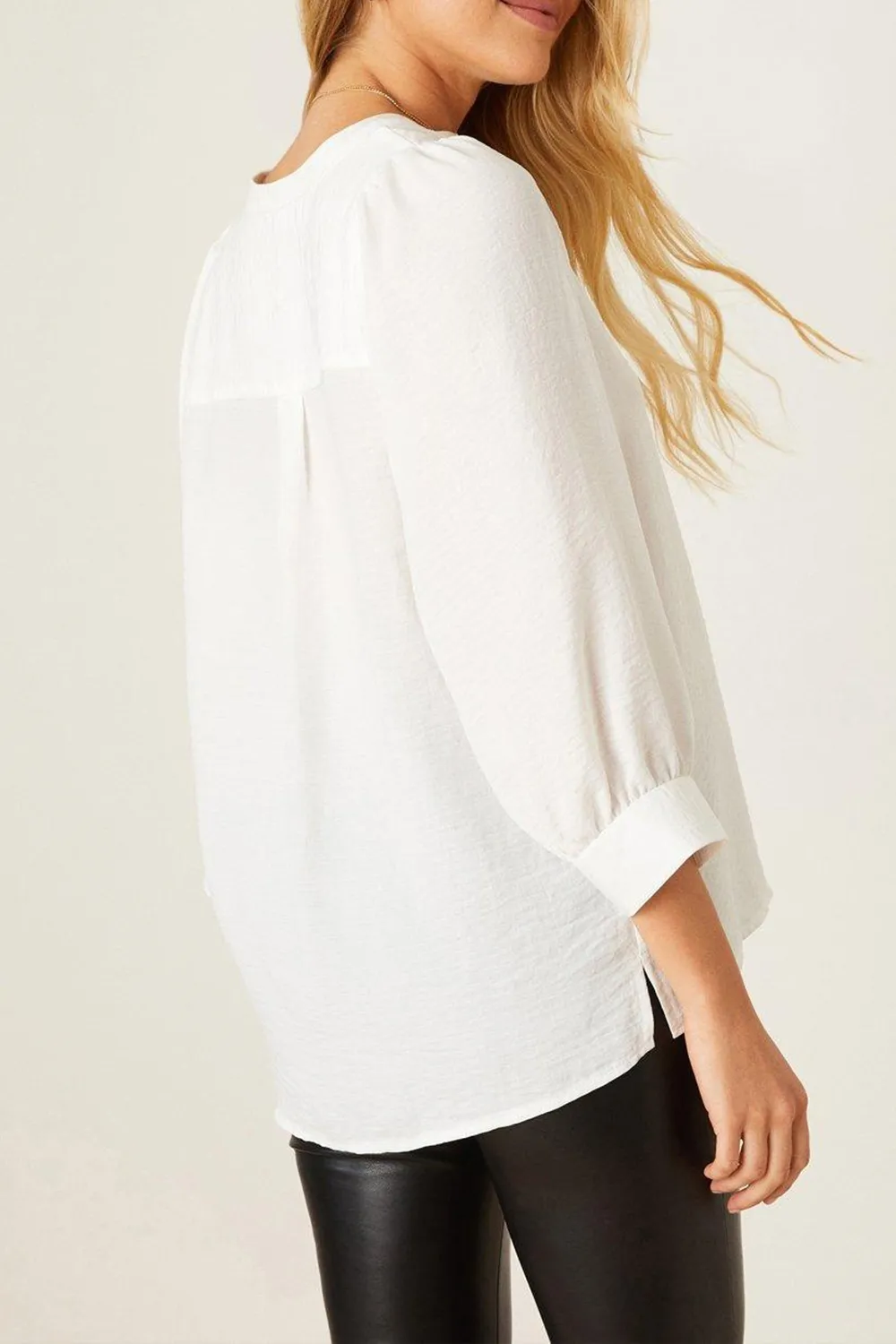 Breathable Skin-friendly Casual Ladies Notched V-neck Shirt