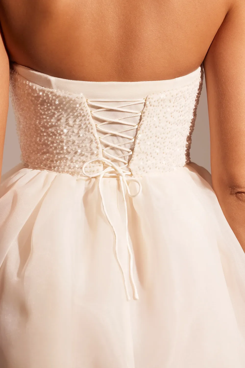 Luxurious Romantic Fluffy Organza Mid-Length