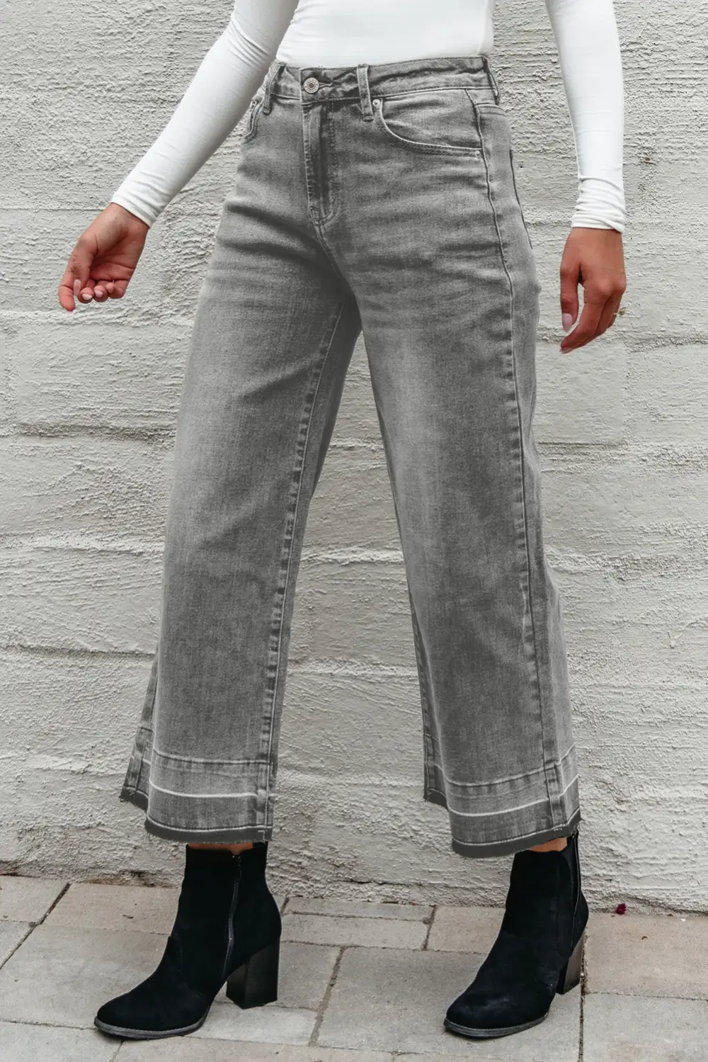 Raw Hem Straight Leg Loose High Waist Jeans