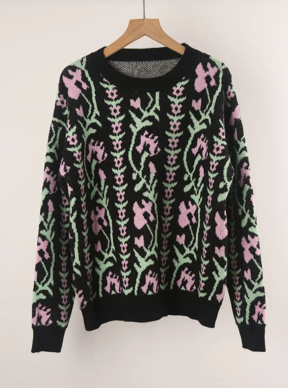 Jacquard Branch Round Neck Flower Sweater