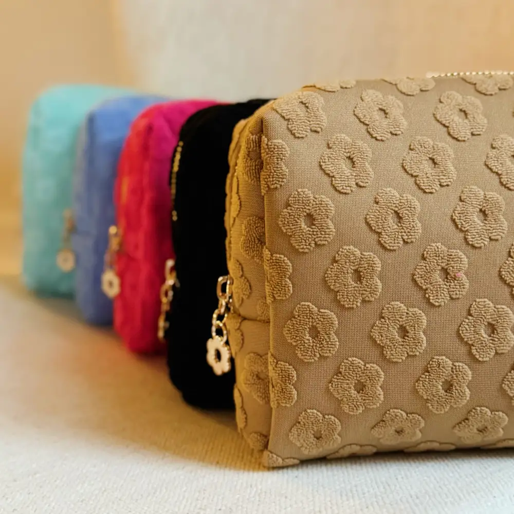 Everyday Soft Zip-Top Shoulder Bag