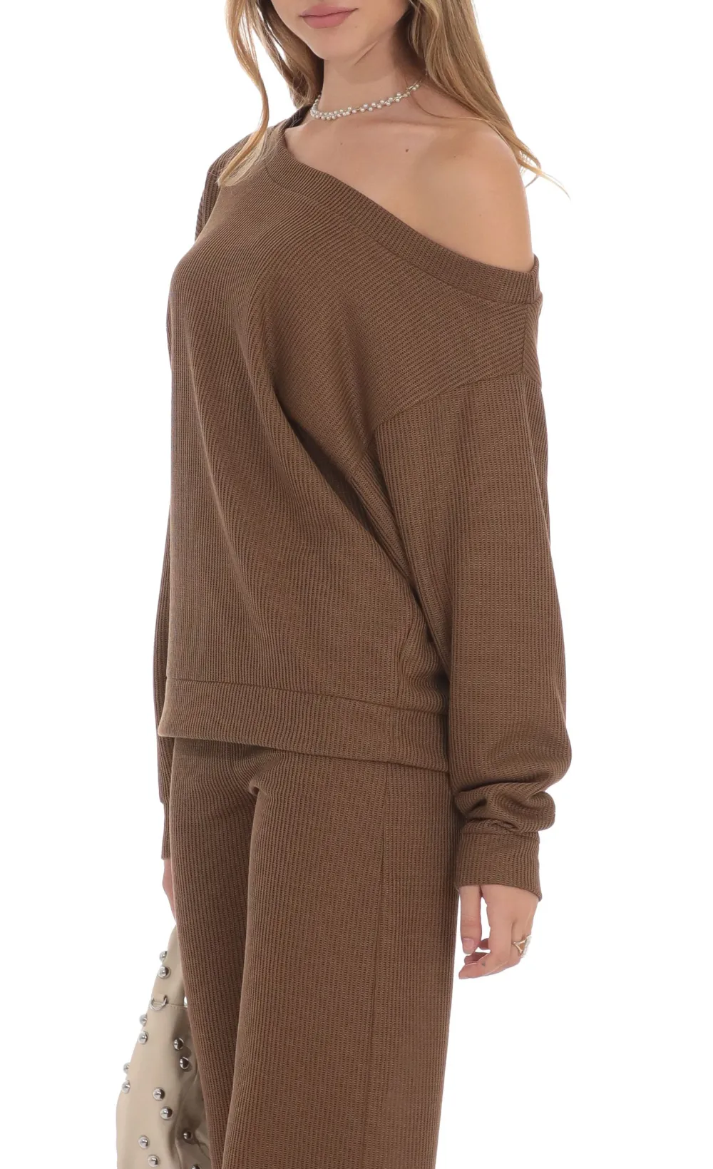 Off Shoulder Knit Oversized Jumper In Brown