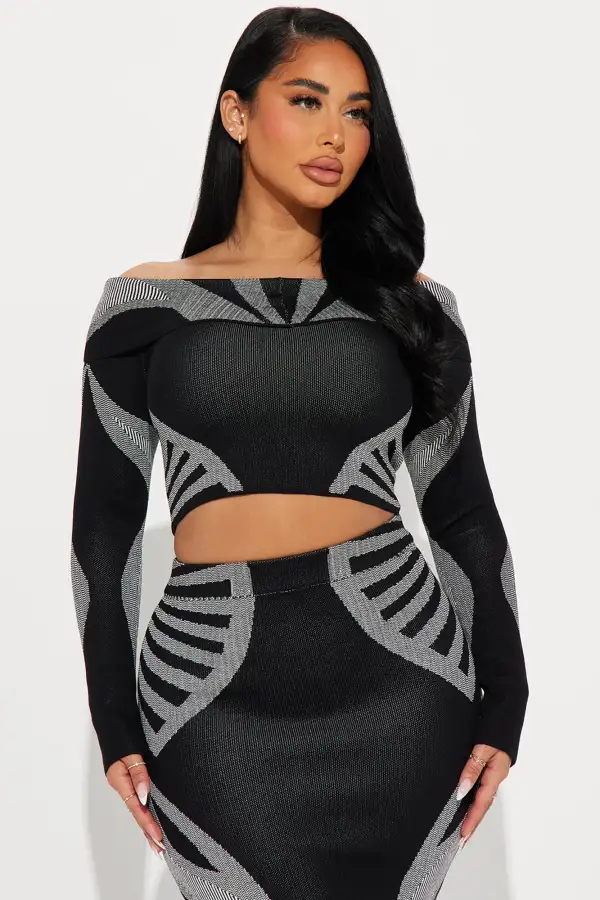 Sadie Sweater Skirt Set - Black/White