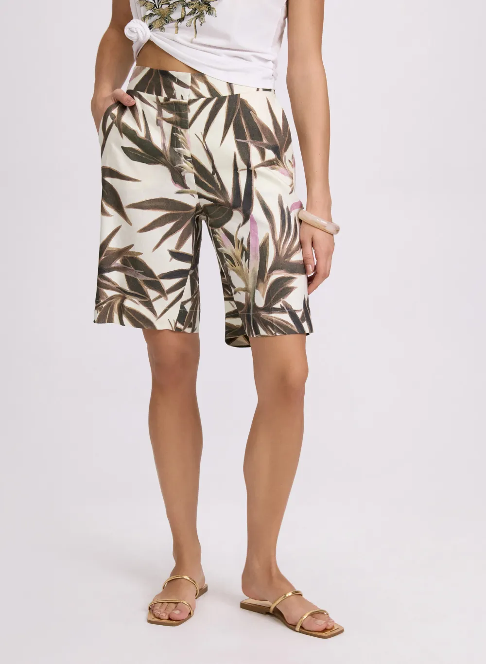 Tropical-Style Linen Shorts