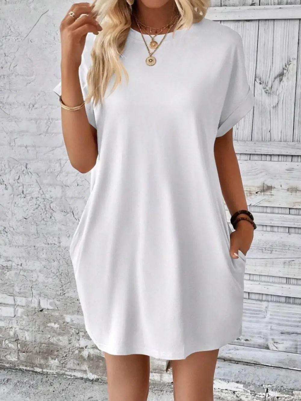 Pocketed Round Neck Short Sleeve Casual Dress