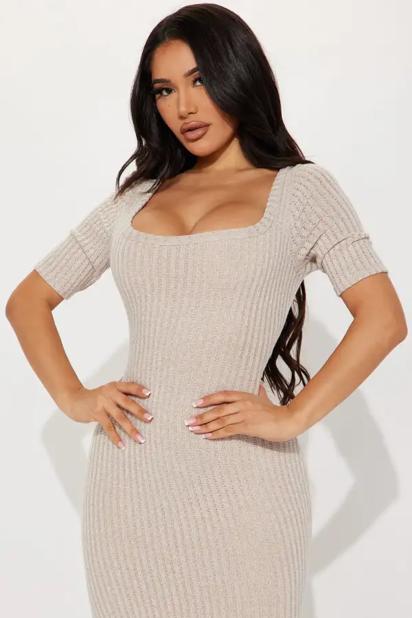 Janice Maxi Dress - Taupe
