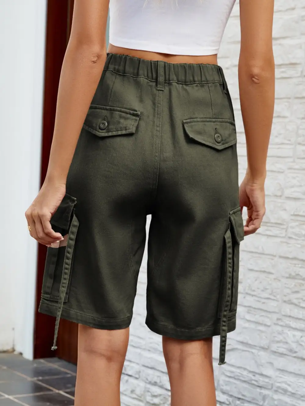 Relaxed Clean Pocket Detail Shorts